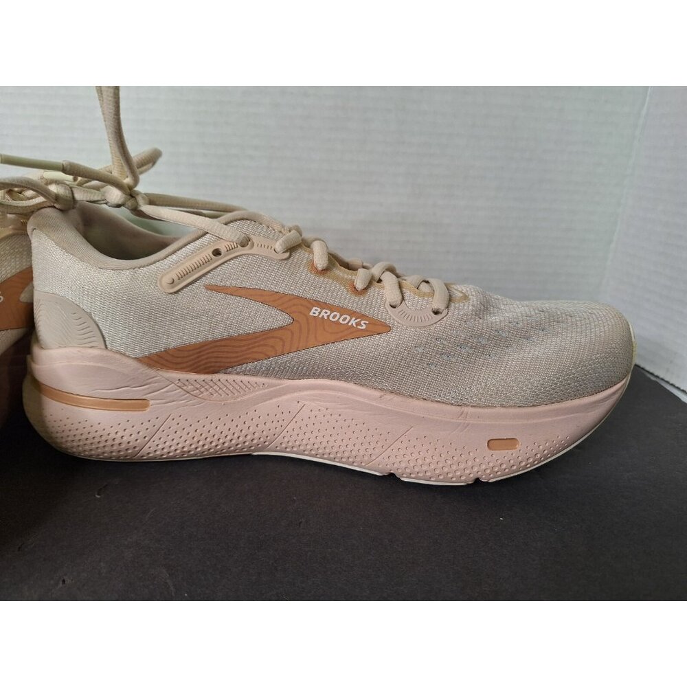Brooks Ghost Max Womens Size 9 1203951B135 Pink Soles Athletic Shoes Sneakers - Picture 4 of 13